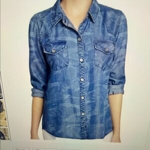 NWOT Rails Chambray Camo  Blue Button-Up Blouse